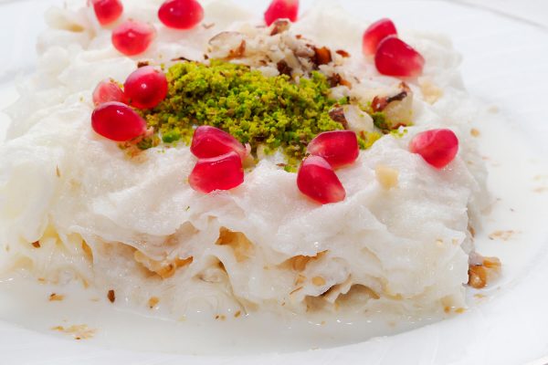 Güllaç Nasıl Yapılır? Güllaç Tarifi